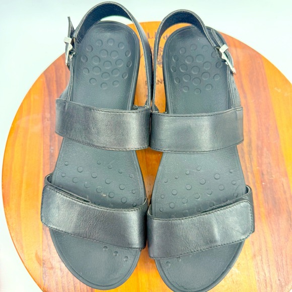 Vionic Lovell Wedge Platform Sandal Size 9 Black Leather Orthotic Comfort Buckle - Picture 6 of 13
